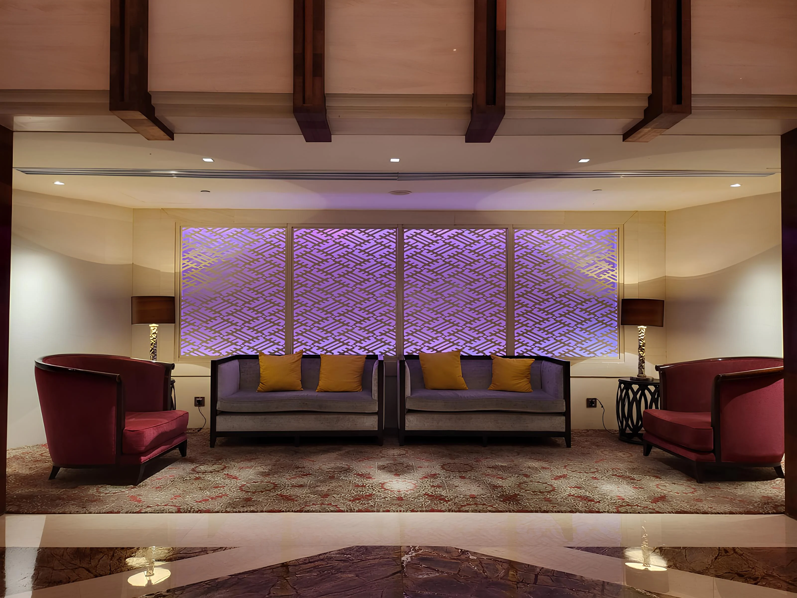 5waiting Place - Mandarin Oriental Hotel