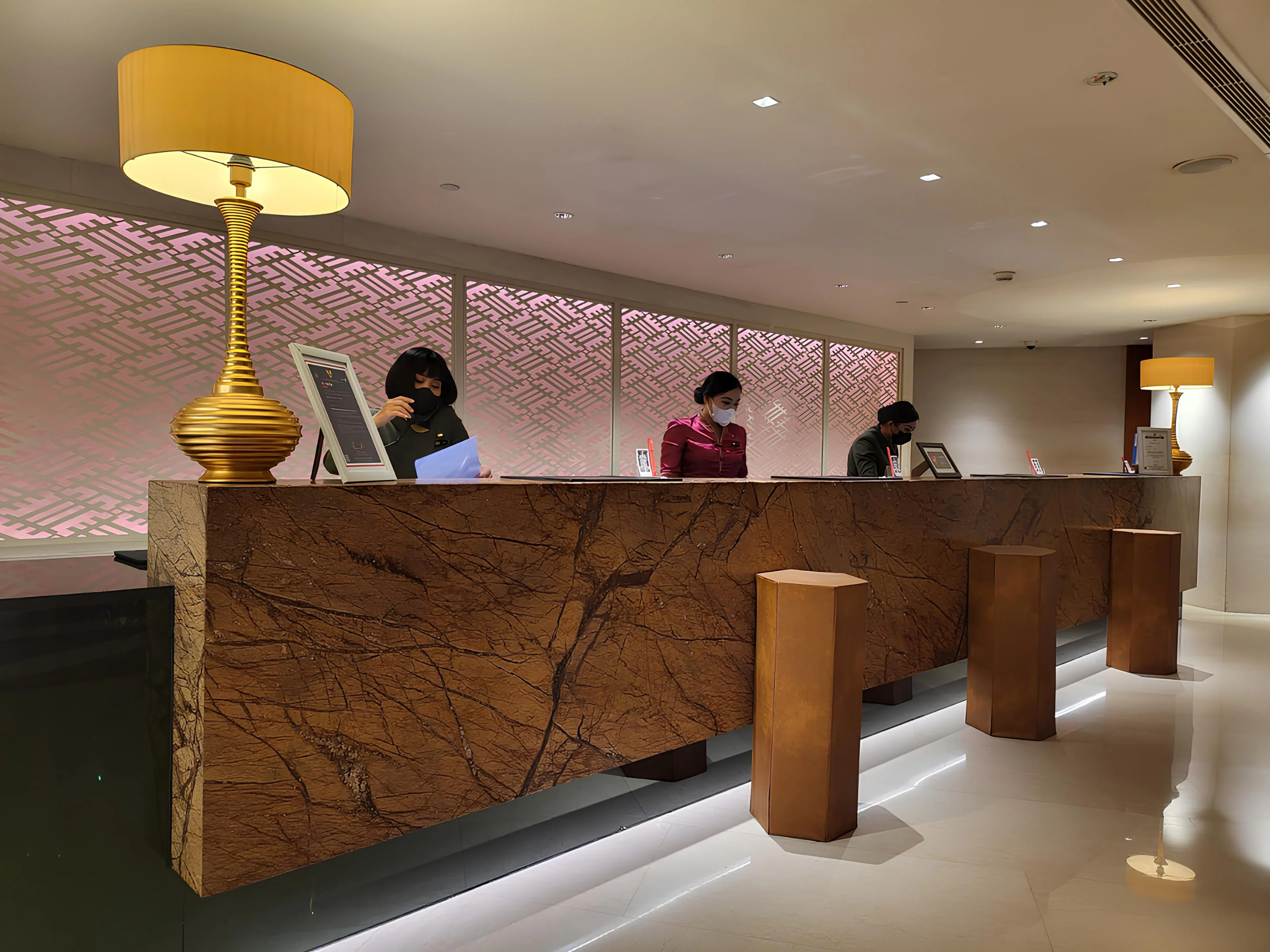 7receptionist - Mandarin Oriental Hotel